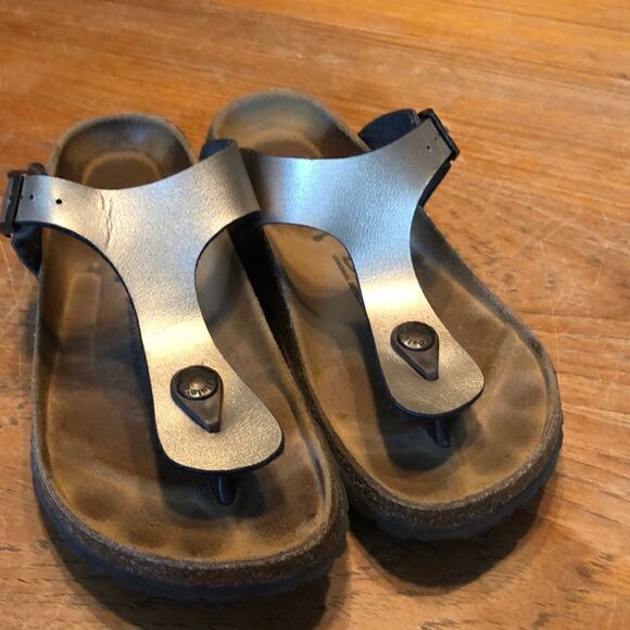 Birkenstock Betula Gold Metallic Gizeh Sandals in amazing condition Cute 37 - Picture 1 of 12